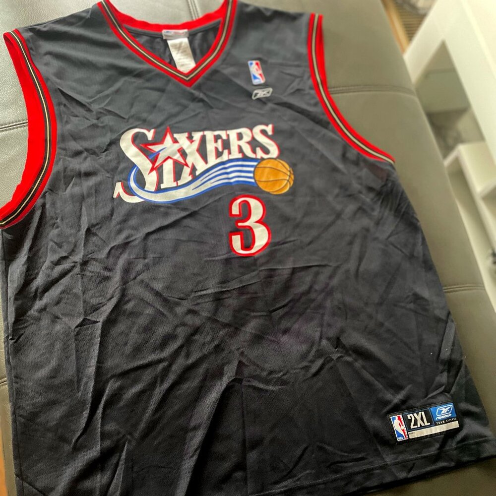 Philadelphia 76ers Jersey (Road)